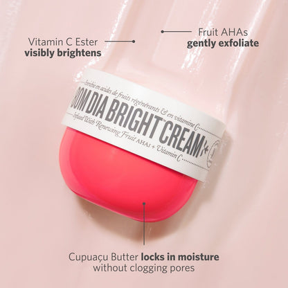 Vitamin C ester, fruit AHAs, cupuacu butter locks in moisture
